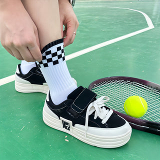 Women's Checkered Crew Socks