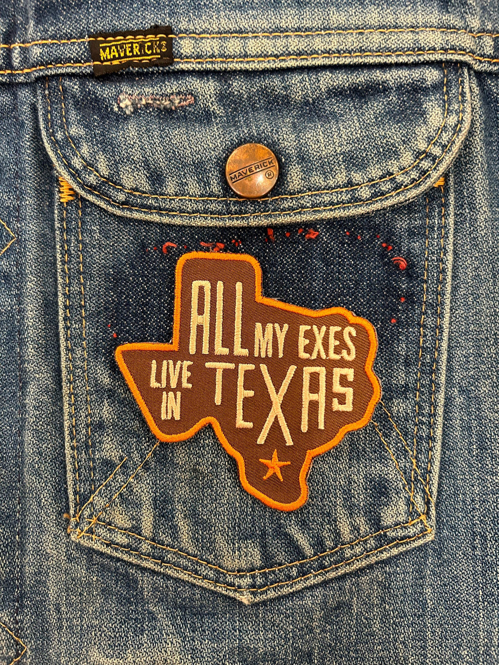 All My Exes Live In Texas Patch – Gold Dogs