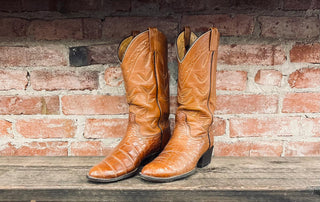 Laramie Cowboy Boots M Sz 10 Wide / W Sz 11.5 Wide